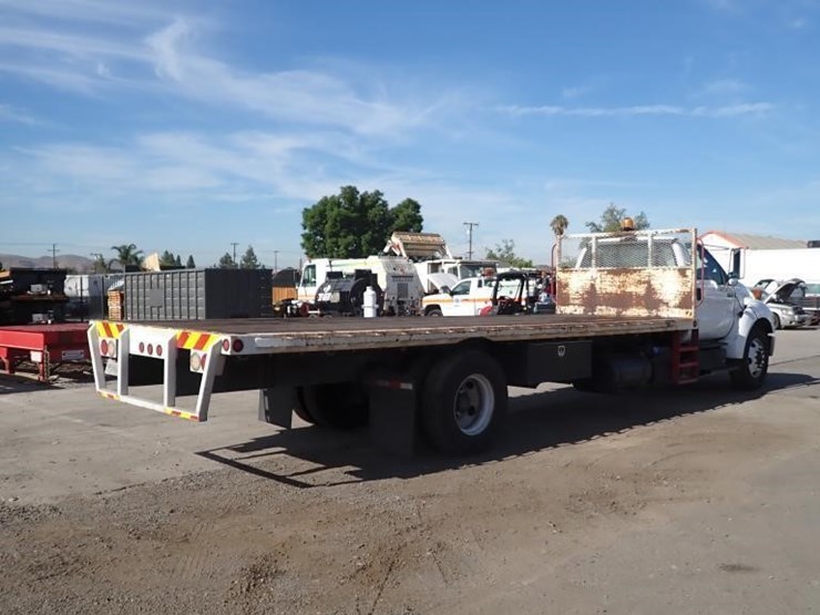 2013-ford-f650-image-3