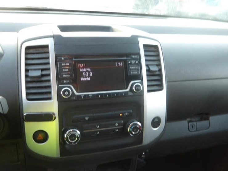 2018-nissan-frontier-image-21