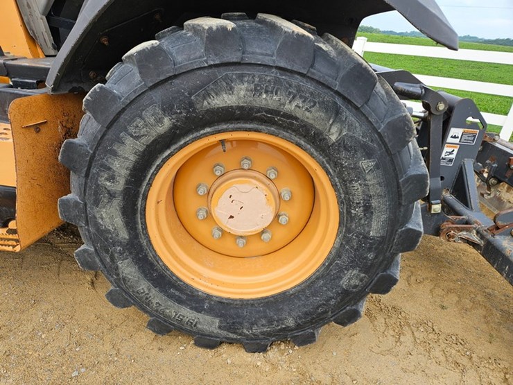 #27-•-case-570d-tractor/loader/scraper-image-43