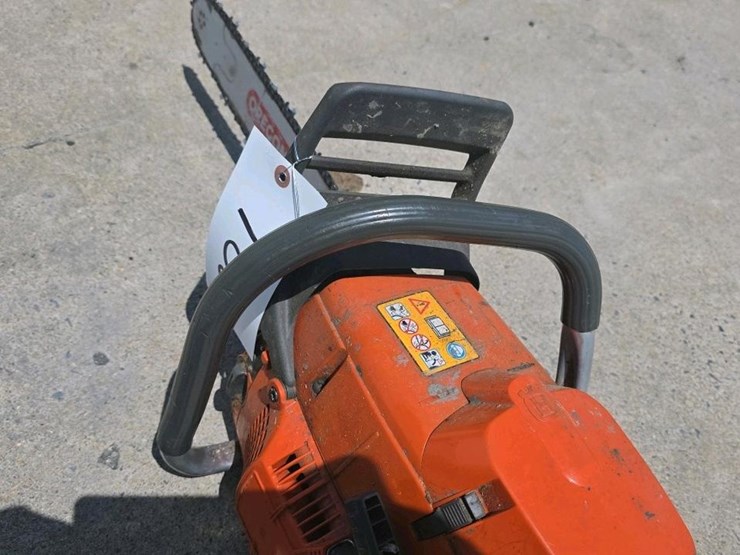 #102-•-husqvarna-390-xp-chainsaw-image-12