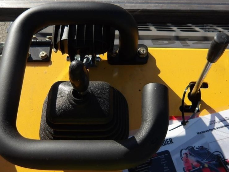 2026-zjz-380-skid-steer-track-loader-image-15