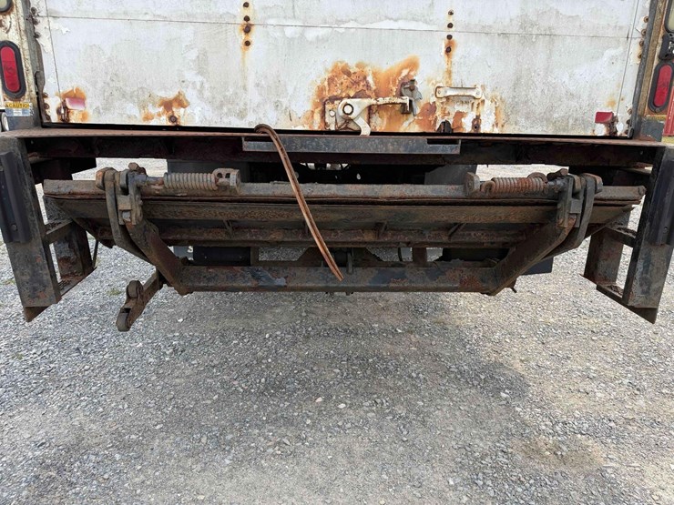 2009-international-durastar-4300-image-13