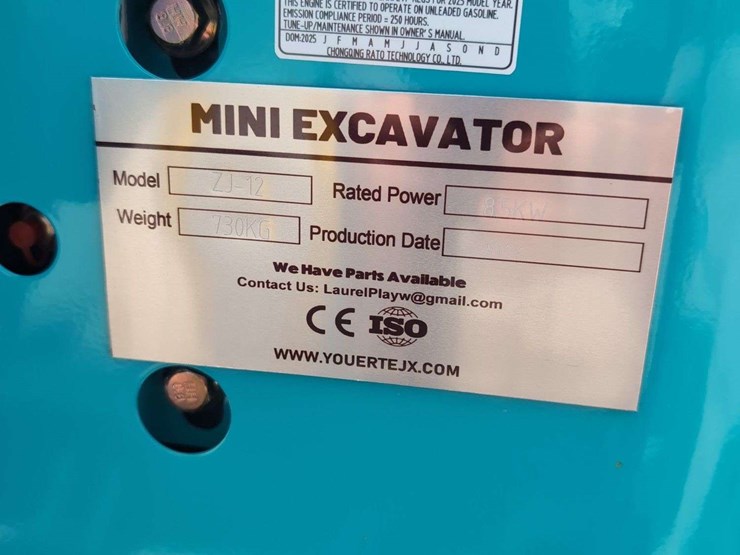 zjg-mini-excavator-zj-12-(blue)---battery-shut-off-switch-damaged-please-review-photos-image-4
