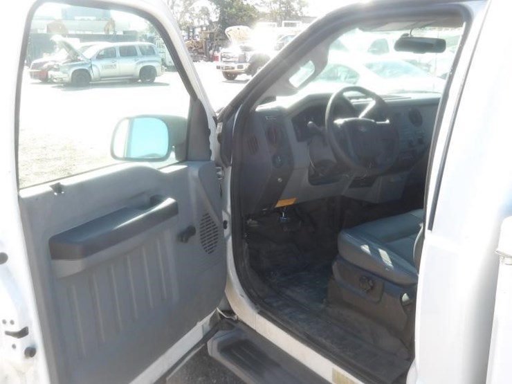 2013-ford-f250-image-16