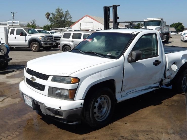 2011-chevrolet-colorado-image-2