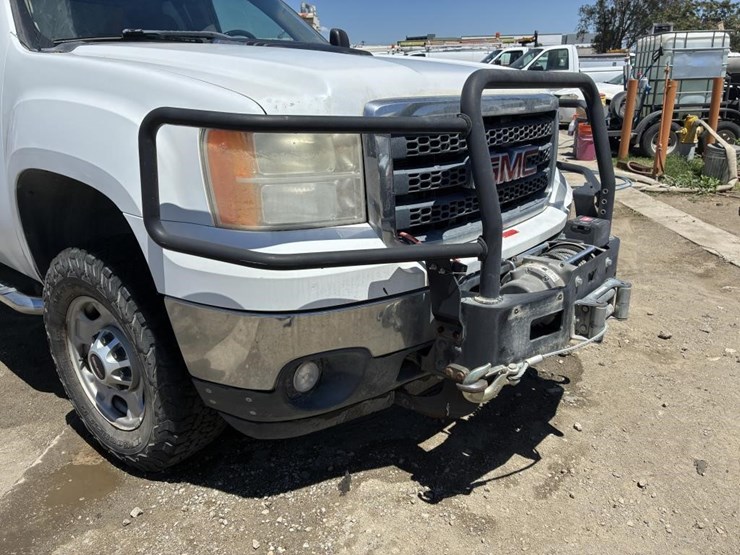 2012-gmc-sierra-2500hd-image-15
