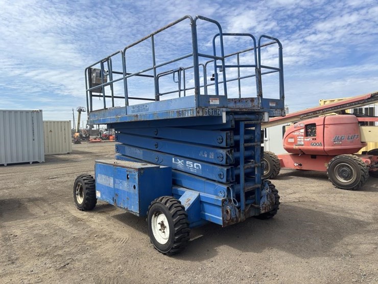 upright-lx-50-scissor-lift-image-4