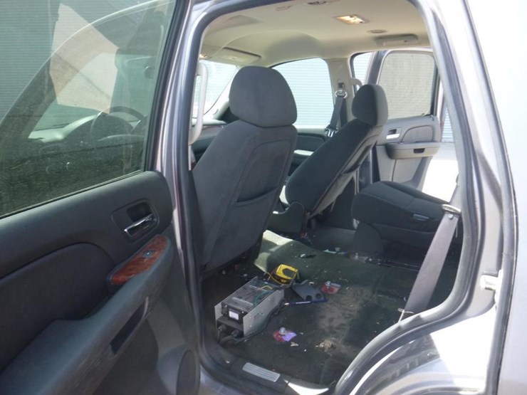 2007-chevrolet-tahoe-image-7