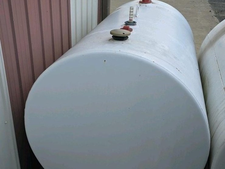 #490-•-300-gallon-fuel-tank-image-3