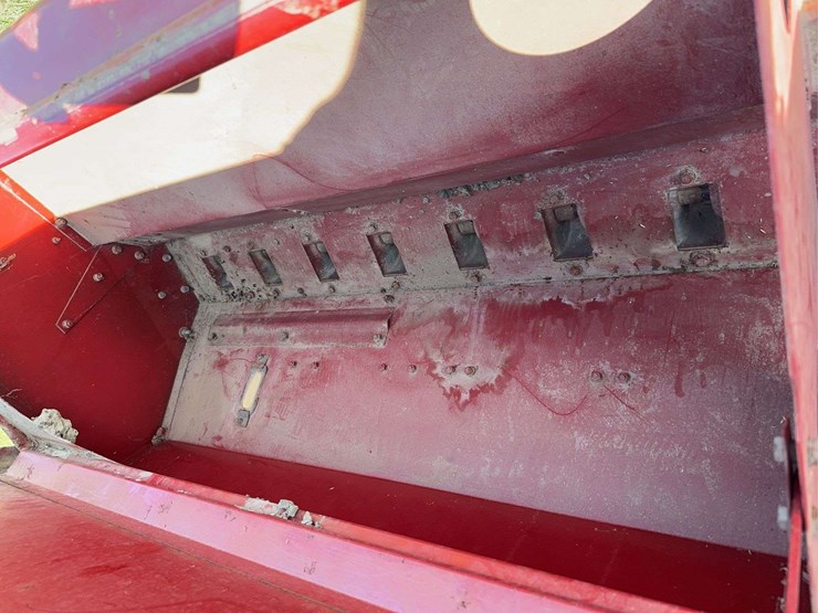 case-ih-5100-image-11