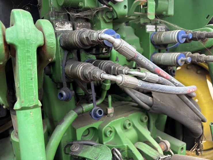 john-deere-6330-image-30