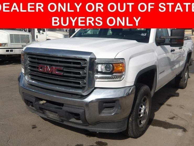 2017-gmc-sierra-2500-image-1