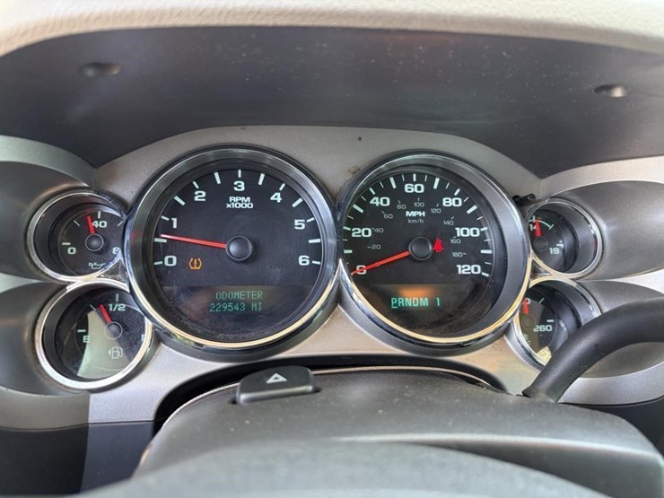 2012-gmc-sierra-2500hd-image-16