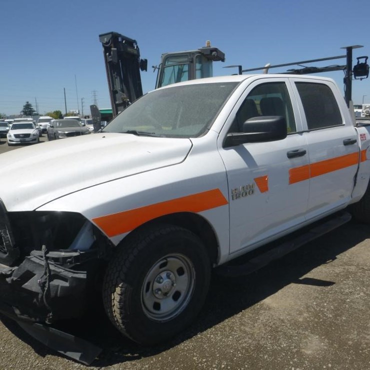 2016 DODGE 1500