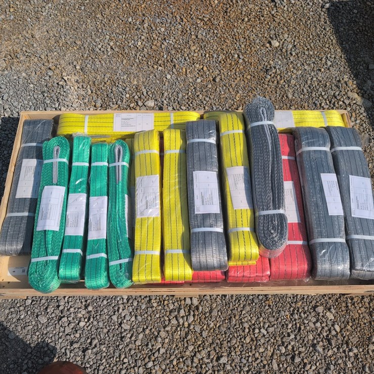 #49 • FLAT PALLET OF POLY SLINGS