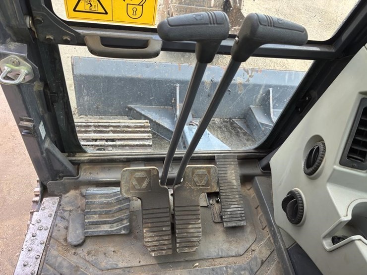 2022-xcmg-xe155ucr-hydraulic-excavator-image-20