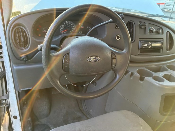 2003-ford-e350-sd-image-22
