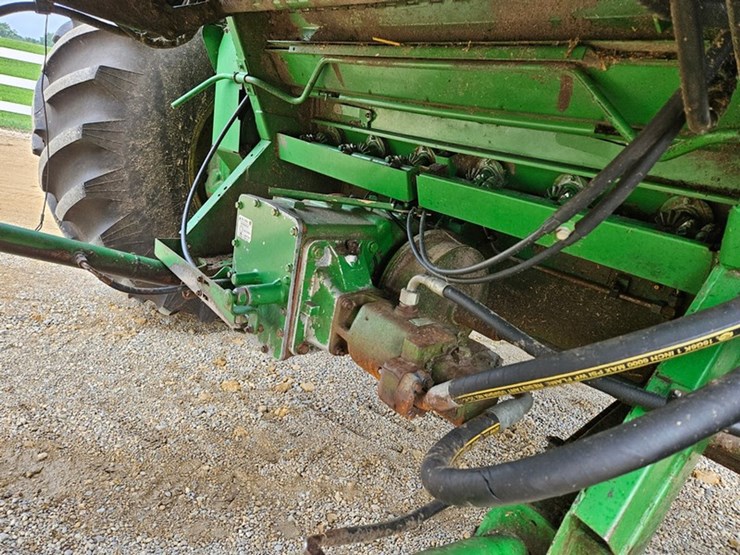 1995-john-deere-9500-image-11