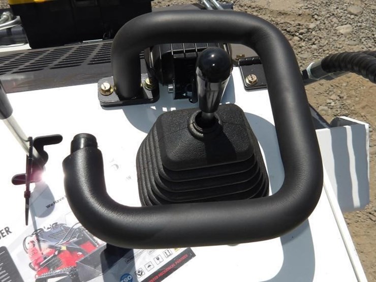 2026-zjz-380-skid-steer-track-loader-image-16