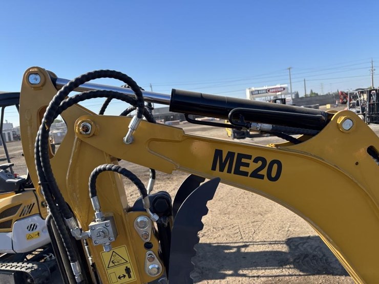 2026-me20-hydraulic-excavator-image-11