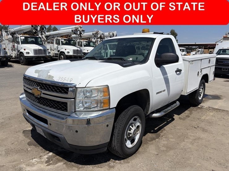 2013-chevrolet-silverado-2500-image-18