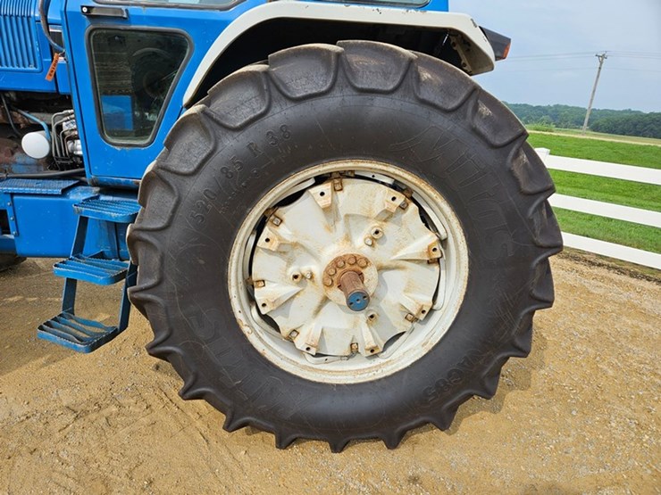 ford-tractor-image-46