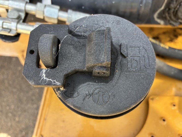 2008-caterpillar-420e-image-19