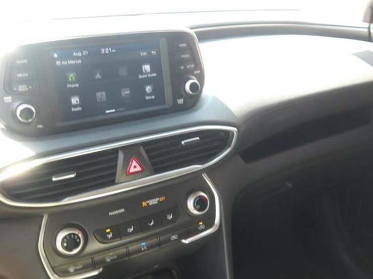 2020-hyundai-santa-fe-image-21