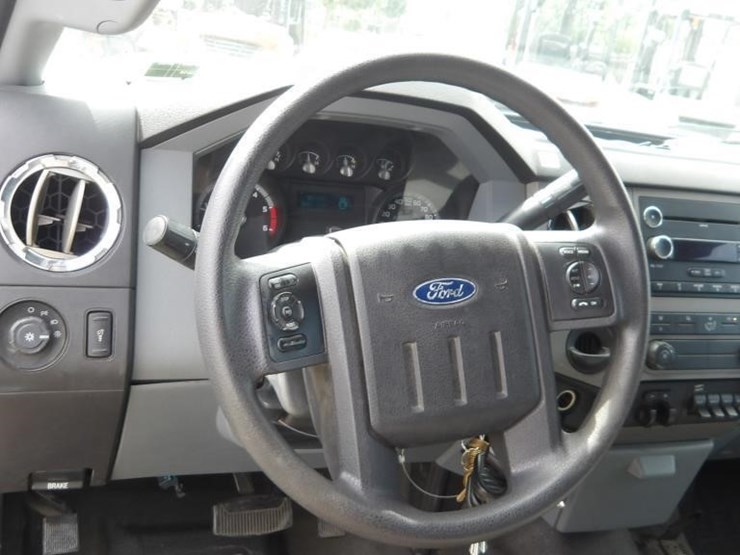 2011-ford-f550-image-20