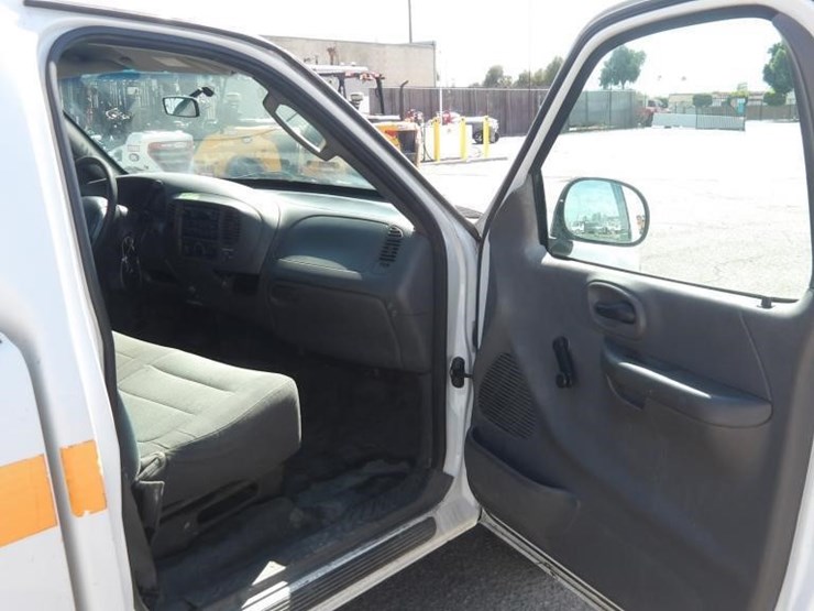 2002-ford-f150-image-12