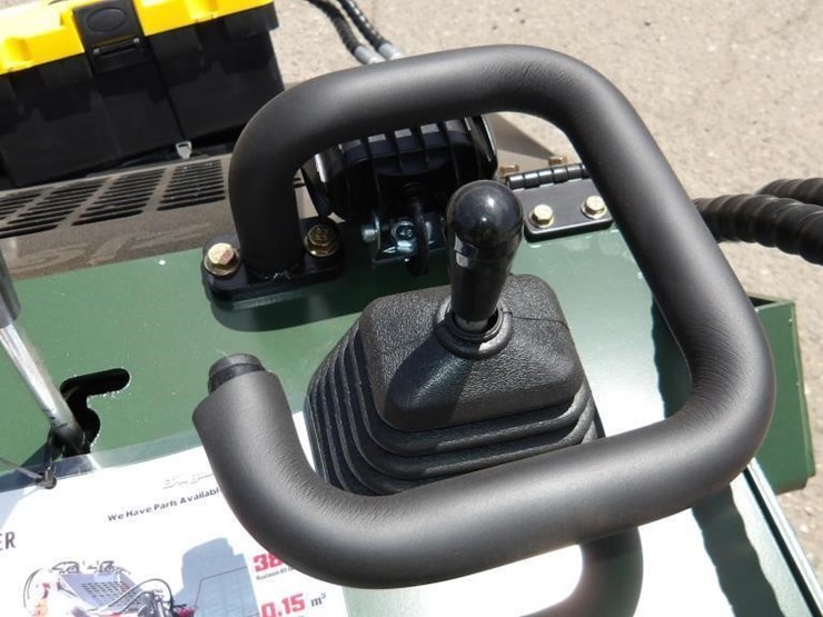 2026-zjz-380-skid-steer-track-loader-image-16
