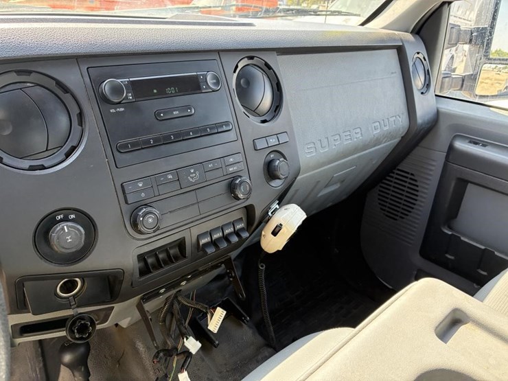 2014-ford-f250-image-21