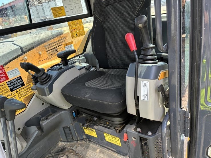 2022-xcmg-xe80u-image-15