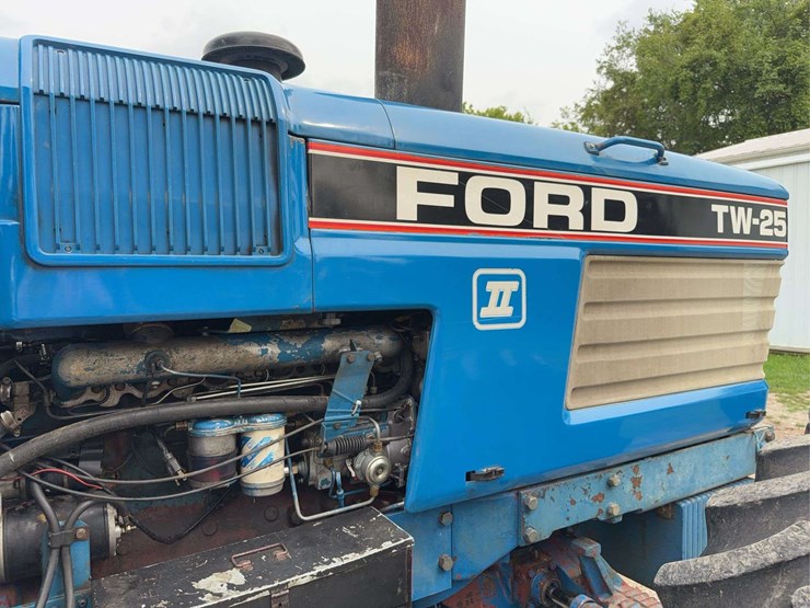 ford-tw25-image-10