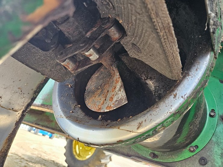 1995-john-deere-9500-image-38