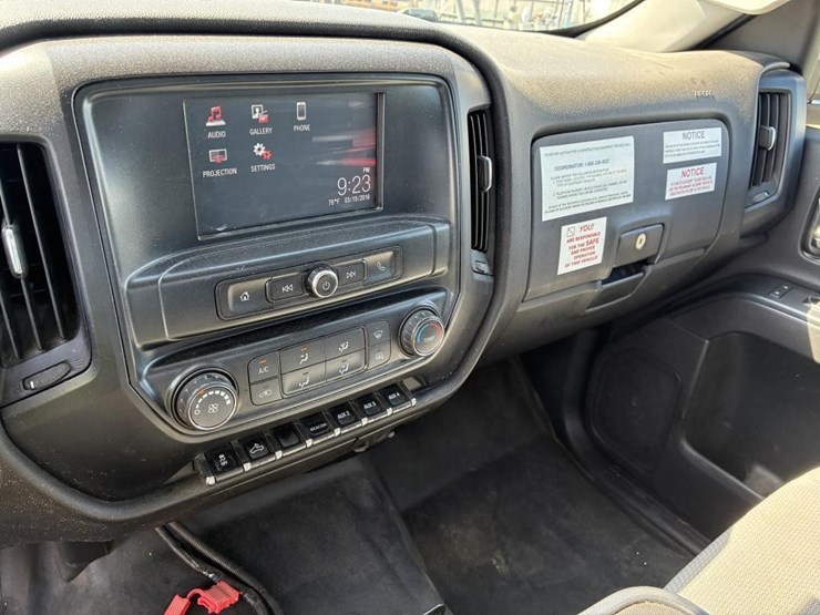 2016-gmc-sierra-2500hd-image-17
