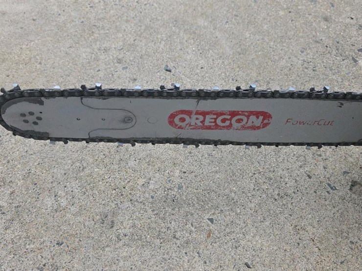 #102-•-husqvarna-390-xp-chainsaw-image-15