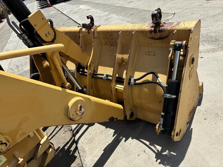2008-caterpillar-430e-image-9