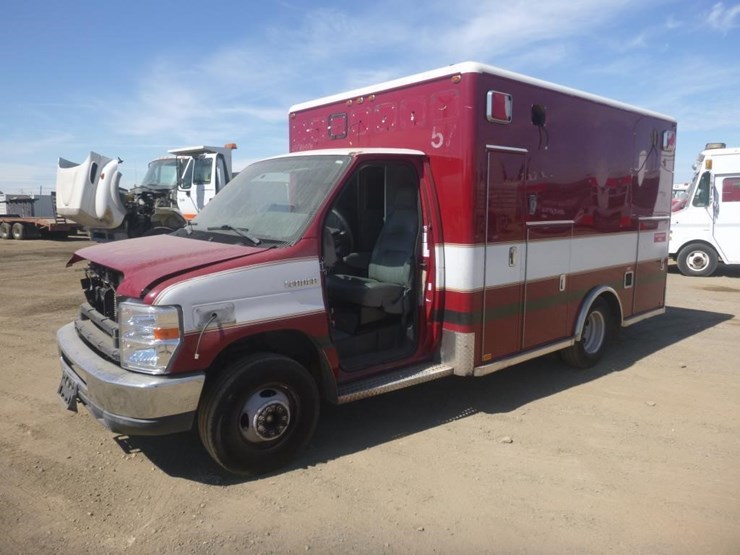 2014-ford-e350-image-1