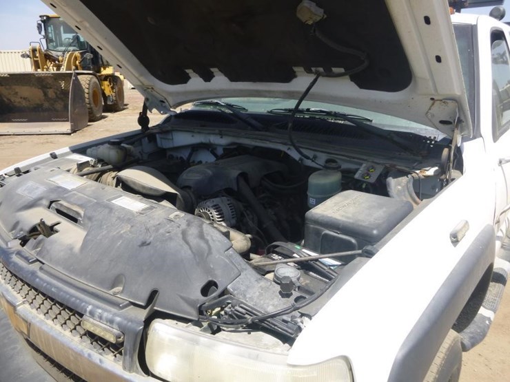 2001-chevrolet-3500-image-29