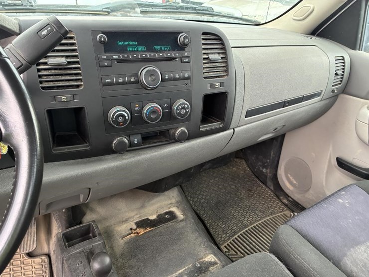 2012-gmc-sierra-2500hd-image-22