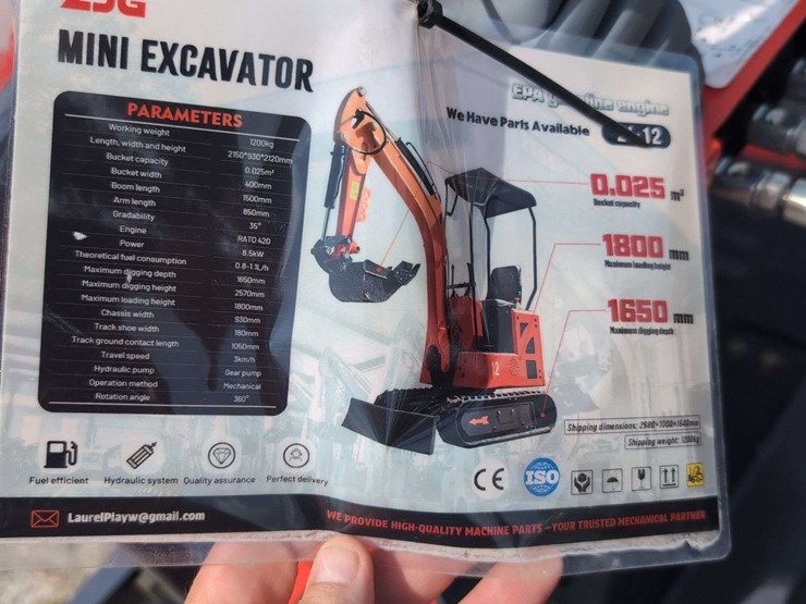 zjg-mini-excavator-zj-12-(red)-non--running-please-inspect-before-bidding-image-6