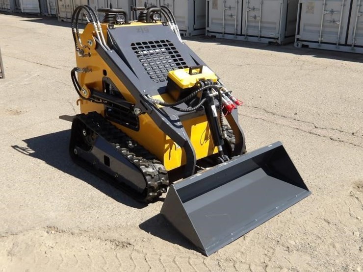 2026-zjz-380-skid-steer-track-loader-image-2