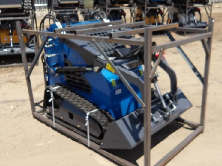 2026-zjz-380-skid-steer-track-loader-image-2
