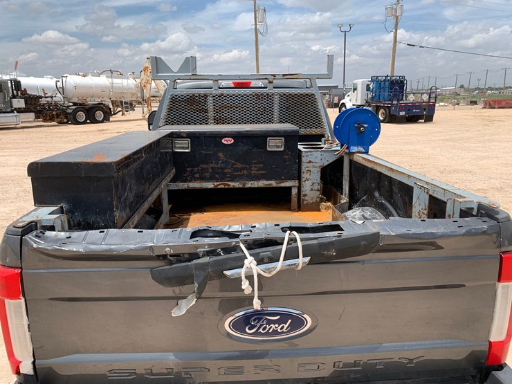 2018-ford-f250-image-4