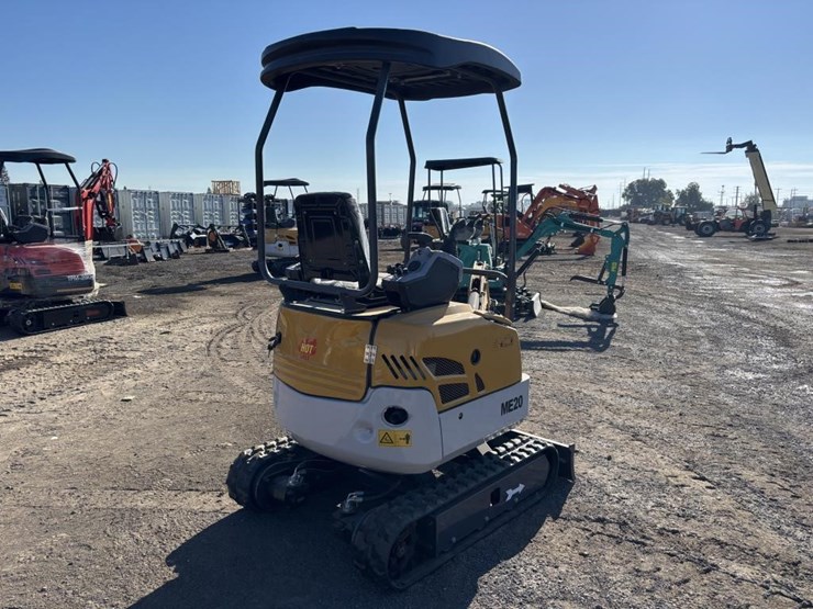 2026-me20-hydraulic-excavator-image-3