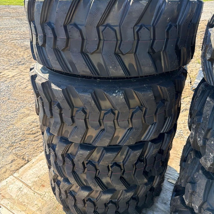 Set of 4 NEW 10-16.5 Skid Steer Tires