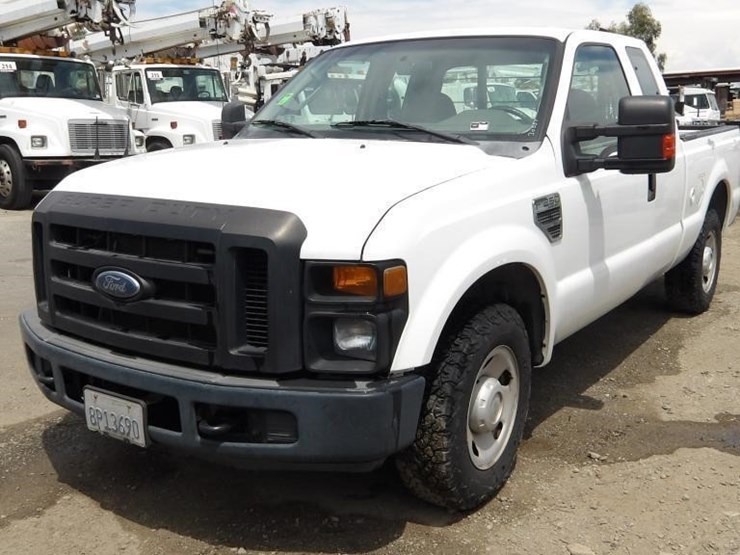2008-ford-f250-image-1
