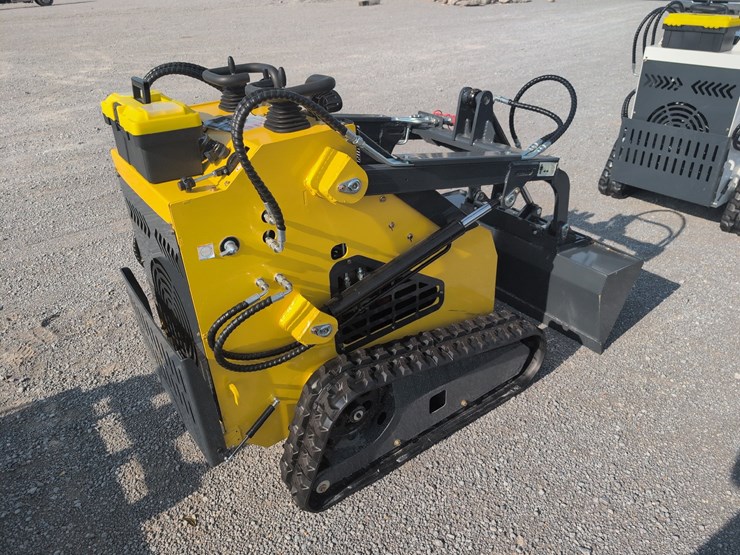#41-•-new-zjg-zj-380-mini-skid-loader-image-3
