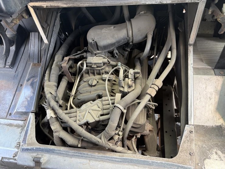 2002-workhorse-p42-image-9